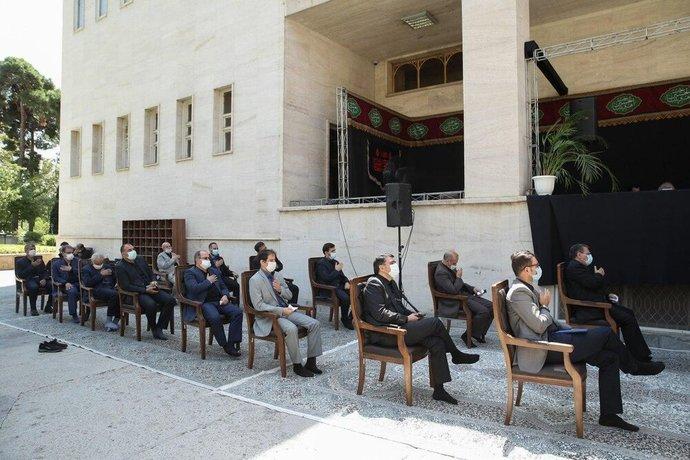 عزاداری هیئت دولت در فضای باز