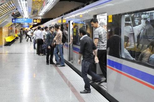 دلیل تأخیر در حرکت قطار‌های خط ۲ متروی تهران چه بود