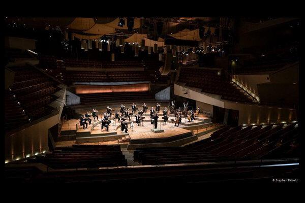 کرونا همچنان موسیقی را تهدید می‌کند