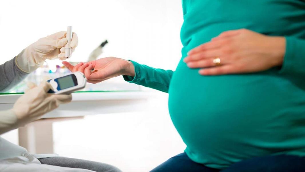 راهکار‌هایی برای کنترل دیابت بارداری + رژیم غذایی