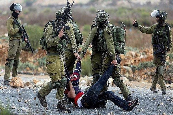 صهیونیست‌ها شماری از فلسطینیان را بازداشت کردند