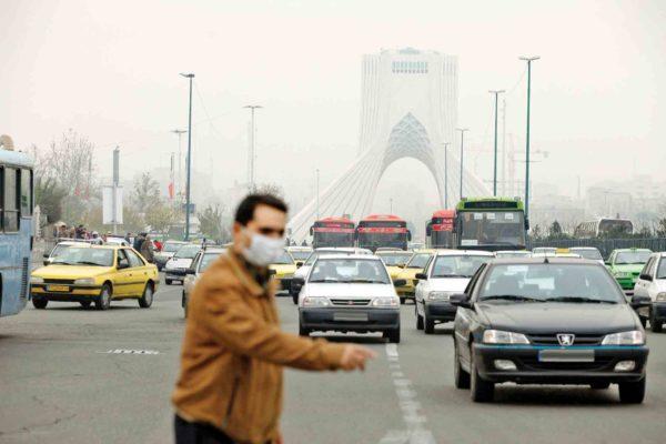 آلودگی هوای تهران همزمان با اوج‌گرفتن کرونا