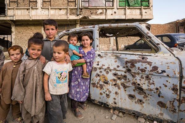 ۱۲ کودک در حمله هوایی به مدرسه‌ای در تخار افغانستان کشته شدند