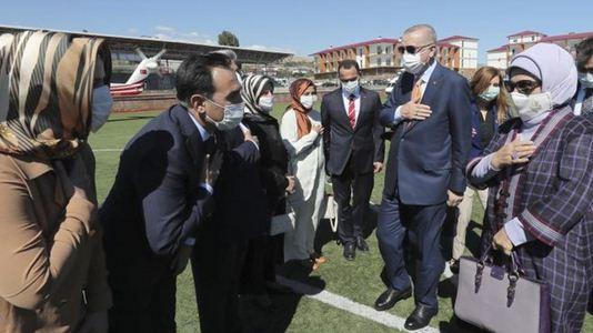 کیف دستی فرانسوی زن اردوغان دردسرساز شد+تصویر