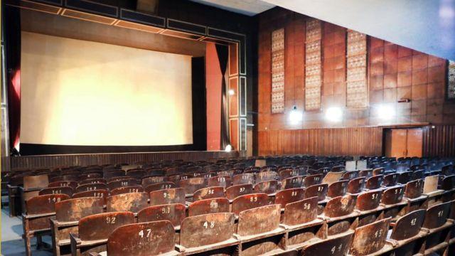سینما پارک؛ تخریب ساختمان سینمای قدیمی کابل خبرساز شد