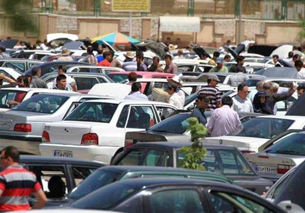 قیمت خودرو در ایران به طور میانگین ۲۵ درصد کاهش یافت اما فقط روی کاغذ