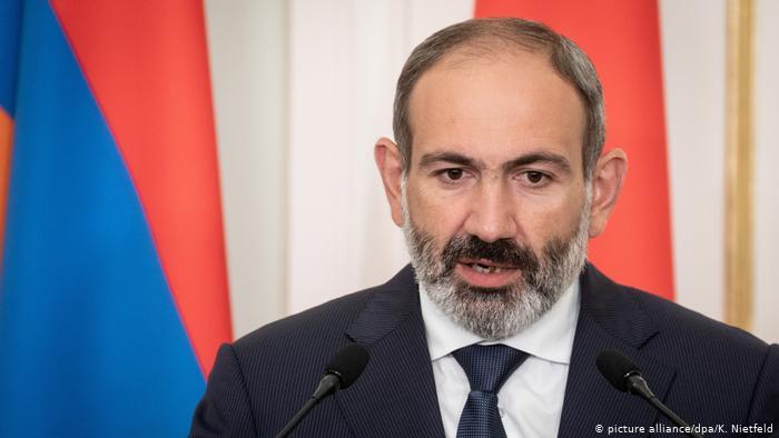 پلیس ارمنستان کنترل پارلمان و مقر دولت را دوباره به دست گرفت