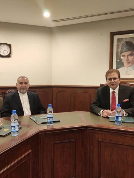 رایزنی دو دیپلمات ارشد ایرانی و پاکستانی در مورد روند تحقق صلح در افغانستان