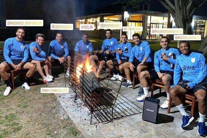 عکسی که اردوی تیم ملی اروگوئه را به هم ریخت!