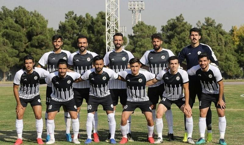 مربی تیم نفت مسجدسلیمان: کم تجربگی بازیکنان به تیم‌مان ضربه زد