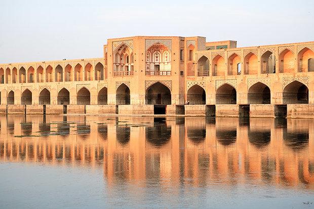 ساخت‌وساز غیرقانونی در حریم منظر پل خواجوی اصفهان
