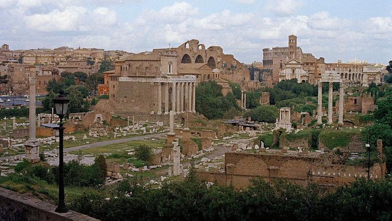 سرقت برای ابراز عشق؛ زن آمریکایی سنگ مرمر باستانی را به ایتالیا بازگرداند 