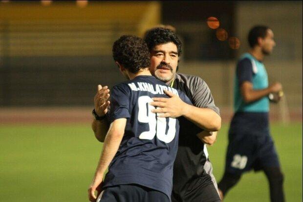 عکس| وقتی مارادونا ۳۰ متر دنبال بازیکن ایرانی دوید