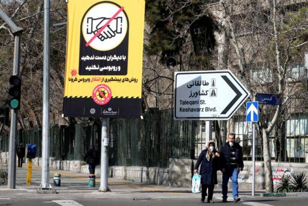 وزیر بهداشت نسبت به «عادی‌انگاری» وضعیت شیوع کرونا در ایران، هشدار داد