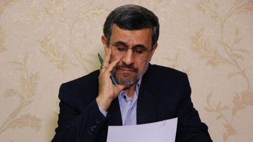 سه ضلعی انتخاباتی احمدی‌نژاد؛ حرکت پرشتاب بدون توجه به احتمال رد صلاحیت