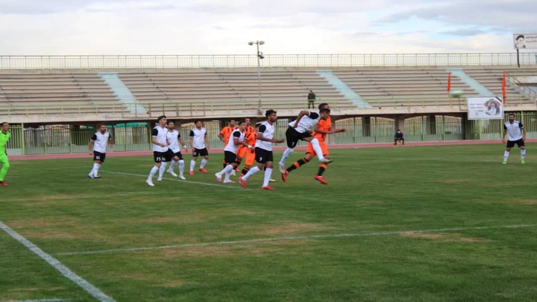 برد شیرین نمایندگان فوتبال کرمان در لیگ یک