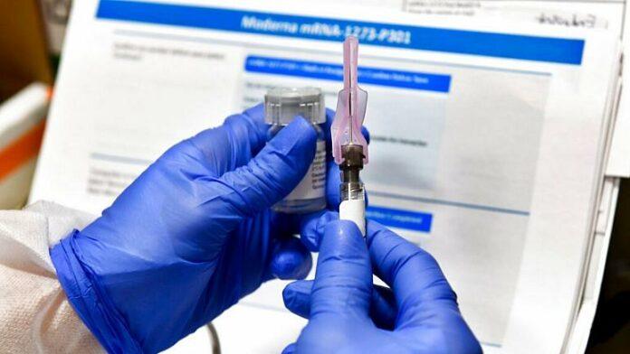 مدرنا از مقامات‌ آمریکا و اتحادیه اروپا برای واکسن کرونا مجوز اضطراری می‌خواهد