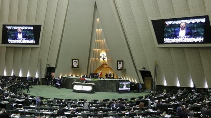 کلیات طرح بالا بردن ظرفیت غنی‌سازی اورانیوم و خروج از NPT در مجلس تصویب شد