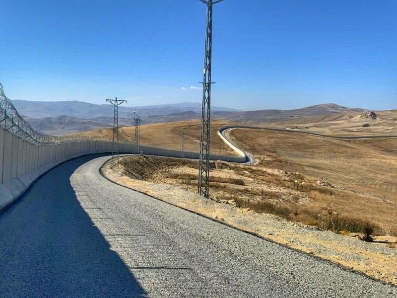 &rlm;تکمیل ۸۱ کیلومتر  از پروژه ساخت دیوار حائل مرزی ترکیه و ایران توسط ترکيه