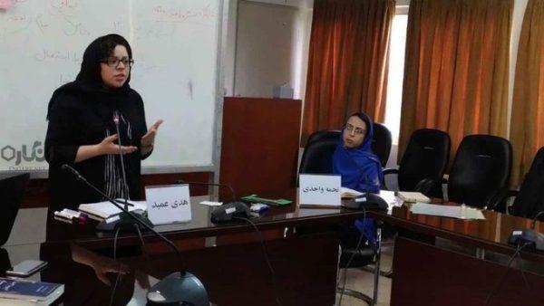 آموزش حقوق زنان جرم است: محکومیت هدی عمید و نجمه واحدی به زندان