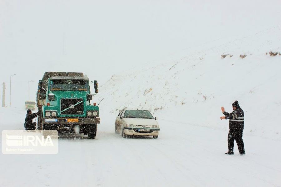جاده‌های کوهستانی استان اردبیل برفی و لغزنده است