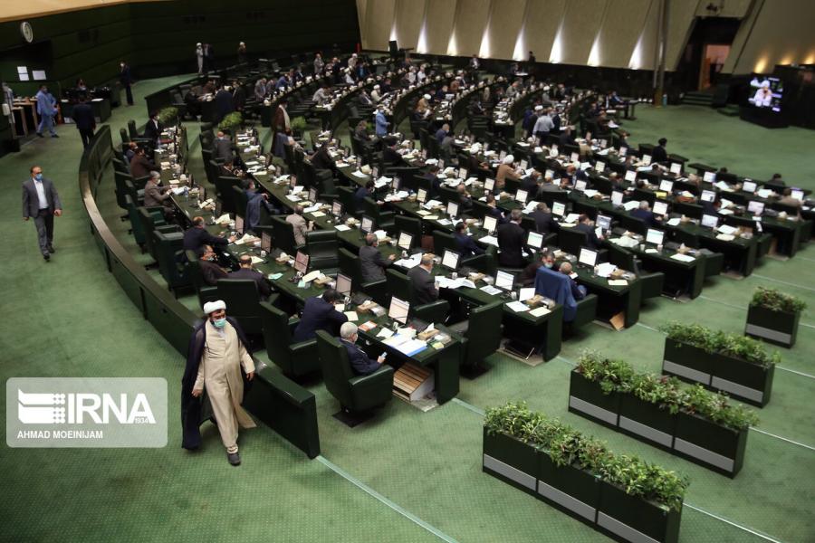 تنفس نیم ساعته مجلس برای رعایت شیوه نامه‌های بهداشتی