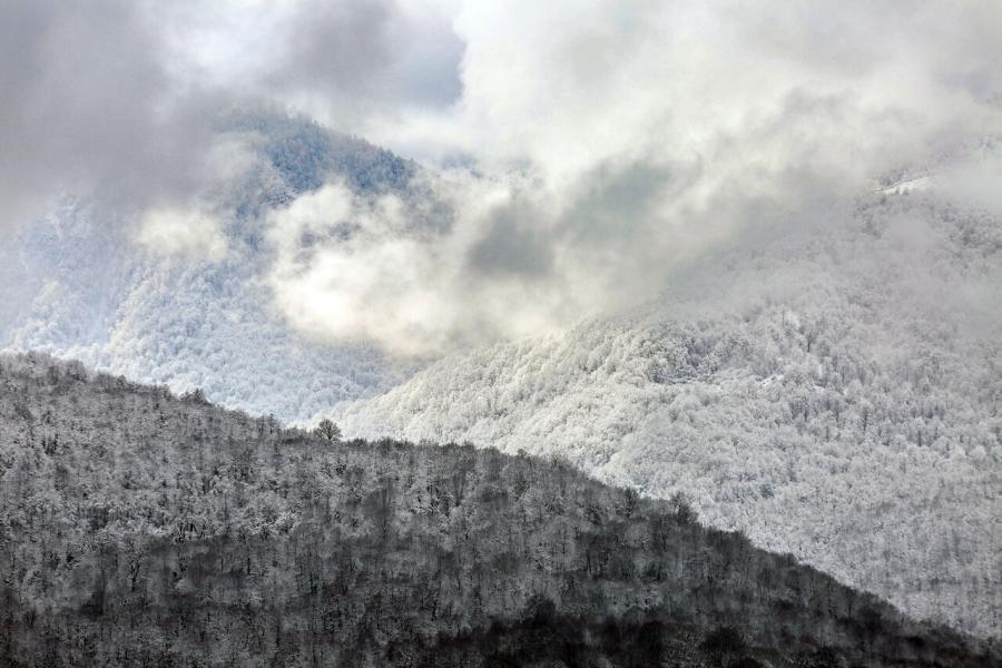 نگاهی به اسطوره‌های کمترشناخته یلدا؛ بدرقه نیمروز و ماه بی‌نام