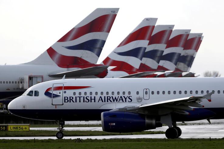 نگرانی‌ها در بریتانیا از شیوع نوع «مسری‌تر» ویروس کرونا؛ پروازهای خارجی لغو شدند