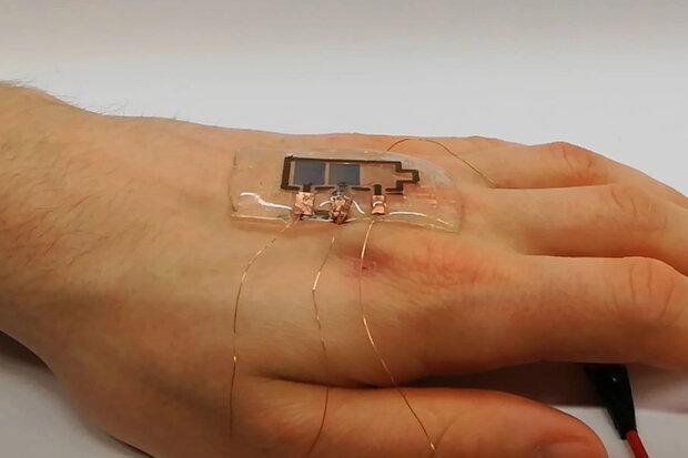 نمایشگر الکترونیکی که روی پوست نصب می شود