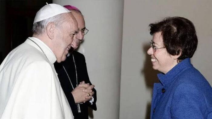 پاپ سنت‌شکنی کرد/ راهیابی نخستین زن به شورای کلیسای کاتولیک