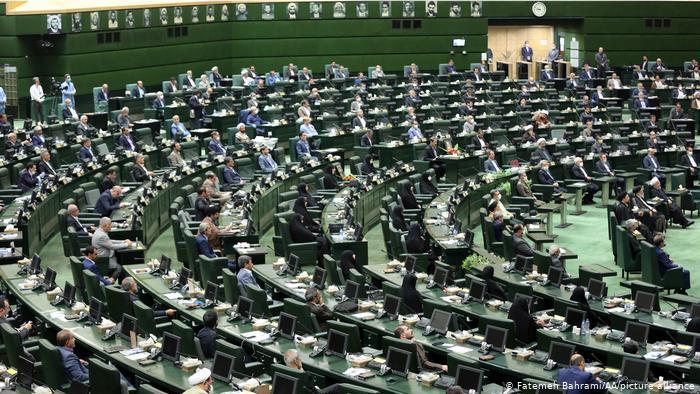 تقاضای مجلس از قوه قضائیه: لغو توافق تازه دولت با آژانس اتمی