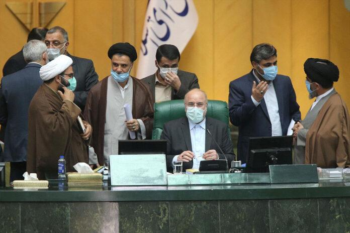 انتقادات شدید نمایندگان از توافق نظام جمهوری اسلامی و آژانس؛ روحانی محاکمه شود!