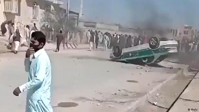 «ایران از افراد مسئول در تیراندازی سراوان بازخواست کند»
