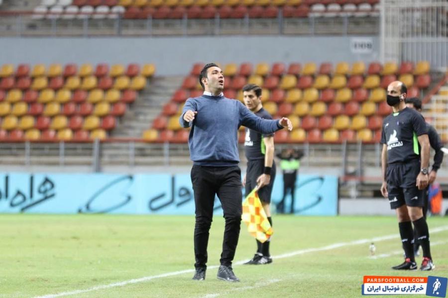 ۱۸:۵۷ واکنش تند جواد نکونام به سلب میزبانی از فولاد خوزستان در لیگ قهرمانان آسیا