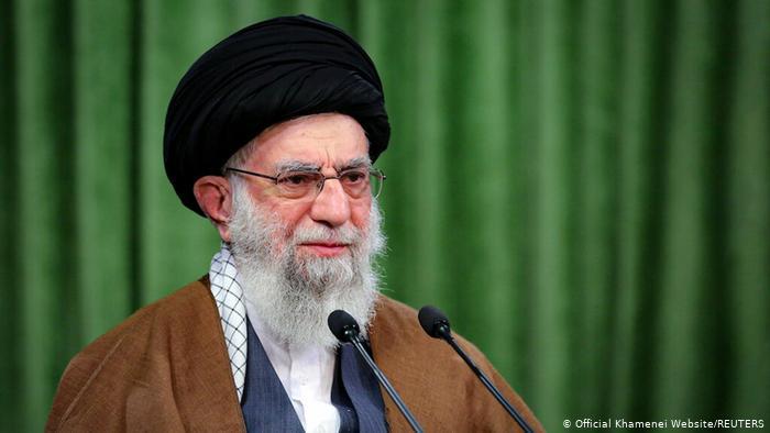 خامنه‌ای: اسلام سیاسی را حاکم کرده‌ایم، ولی با دگراندیش ستیز نداریم