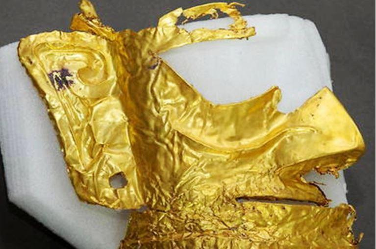 کشف ماسک طلای 3 هزار ساله در چین +عکس
