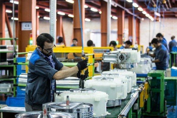 پیش بینی ایجاد اشتغال برای بیش از ۳۵ هزار نفر در صنایع آذربایجان غربی