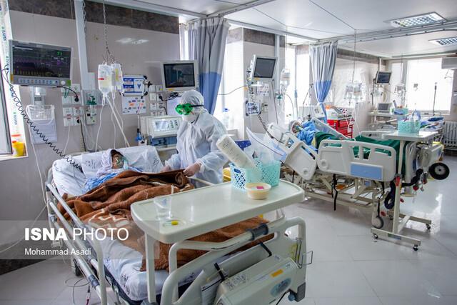 بستری ۲۴ مادر باردار کرونایی در بیمارستان های اراک/تبدیل کافه بیمارستان به محل تریاژ و تزریقات