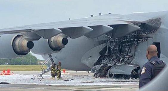 هواپیمای غول پیکر نیروی هوایی آمریکا آتش گرفت