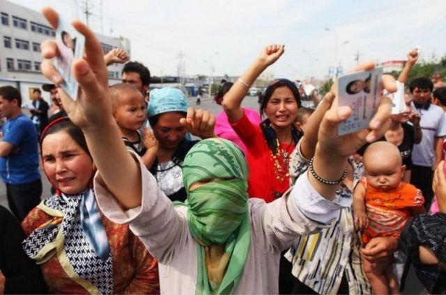 مسلمانان اویغور؛ چین اطلاعات جمعیتی سین کیانگ را از آمار سالانه حذف کرد