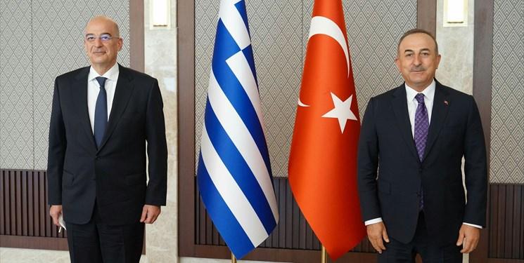 وزیر خارجه یونان از همتای ترکیه‌ای خود دعوت کرد
