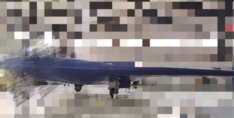 رقیب بدون سرنشین بمب‌‌افکن جدید آمریکا چیست؟