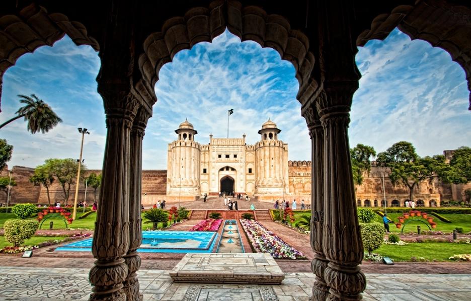 از صلح جهانی تا جذب سرمایه گذاری در فرآیند خواهرخواندگی شهر‌ها