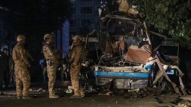 انفجارهای کابل: ده نفر کشته شدند، شهر در تاریکی فرو رفت