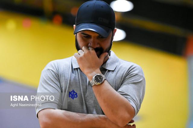 سامری به کار خود در بسکتبال نفت آبادان ادامه می‌دهد؟