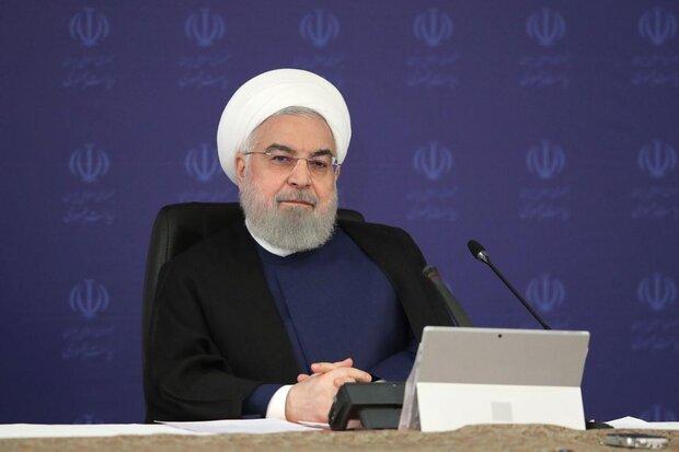 روحانی: اقدامات اقتصادی دولت یازدهم معجزه است / جلوی جنگ و قحطی را گرفتیم / در مناظرات معلوم شد فقط دولت ایراد دارد!