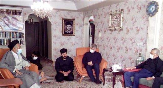 دیدار وزیر اطلاعات با خانواده شهید مدافع