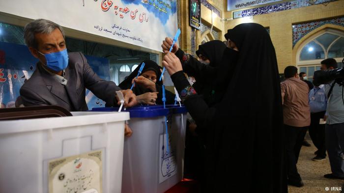 آغاز انتخابات ریاست جمهوری در ایران؛ انتخاباتی با رقابتی نازل
