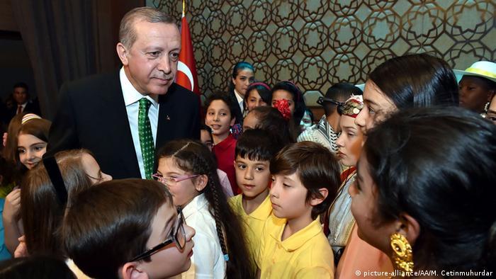 راه‌اندازی کانال تلویزیونی آموزش اسلام به کودکان در ترکیه