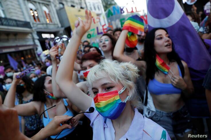  برگزاری اعتراضات در ترکیه پس از خروج اردوغان از کنوانسیون منع خشونت علیه زنان